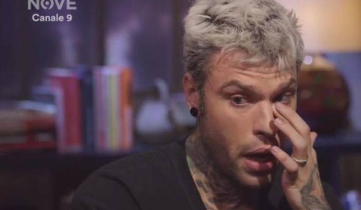 Fedez Su Matteo Renzi E Un Berlusconi Che Ce L Ha Fatta