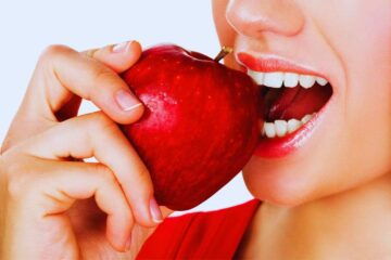 mela mangiare